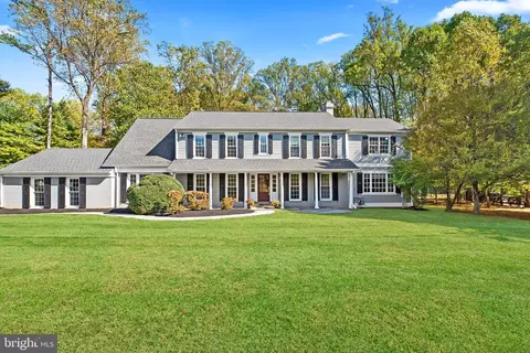 11805 Beekman Pl, Potomac, MD 20854