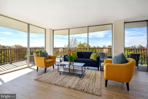 3333 University Blvd W #802, Kensington, MD 20895