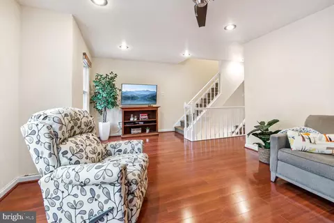 2226 Wimbledon Cir, Silver Spring, MD 20906 photo 3
