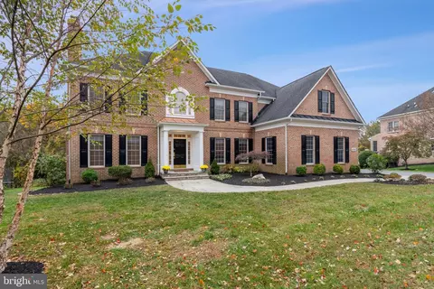 12505 Grey Fox Ln, Potomac, MD 20854