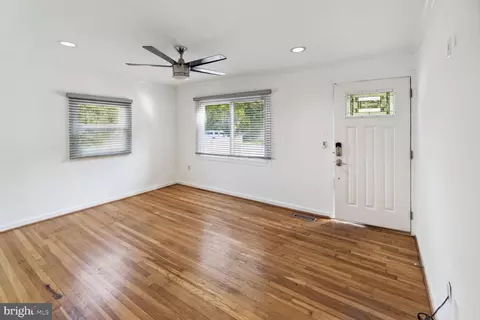 4415 Garrett Park Rd, Silver Spring, MD 20906 photo 5