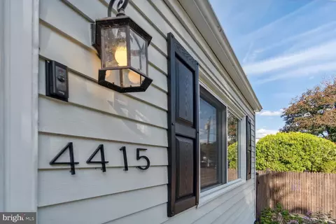 4415 Garrett Park Rd, Silver Spring, MD 20906 photo 2