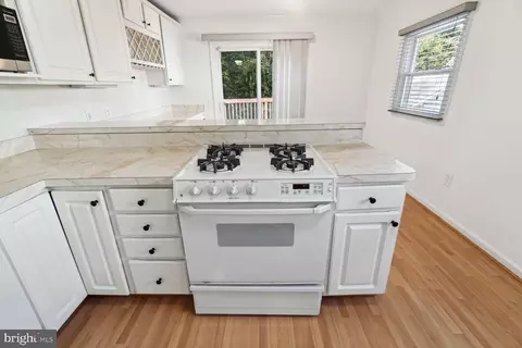 4415 Garrett Park Rd, Silver Spring, MD 20906 photo 13