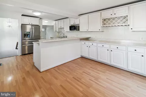 4415 Garrett Park Rd, Silver Spring, MD 20906 photo 12