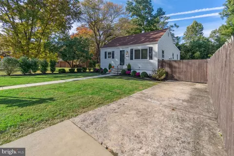 4415 Garrett Park Rd, Silver Spring, MD 20906 photo 3