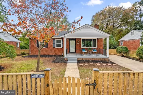 10612 Dunkirk Dr, Silver Spring, MD 20902 photo 2