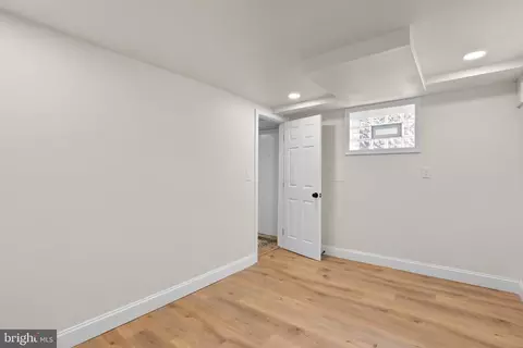 10612 Dunkirk Dr, Silver Spring, MD 20902 photo 28
