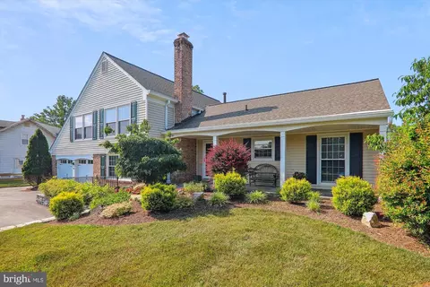 2405 Briggs Chaney Rd, Silver Spring, MD 20905 photo 8