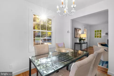 10017 Brookmoor Dr, Silver Spring, MD 20901 photo 8