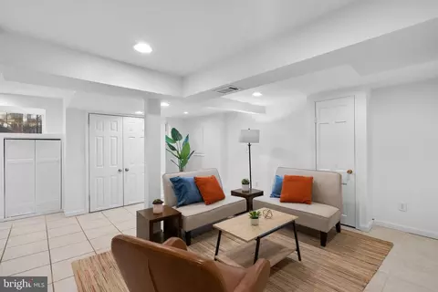 10017 Brookmoor Dr, Silver Spring, MD 20901 photo 34