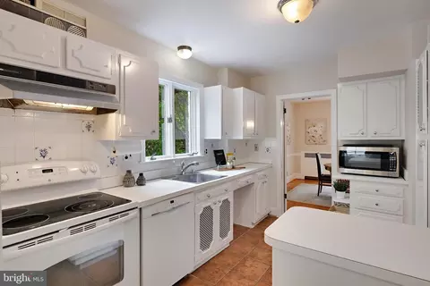 1209 Noyes Dr, Silver Spring, MD 20910 photo 18