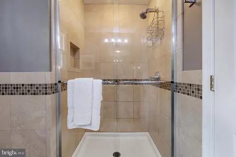 1209 Noyes Dr, Silver Spring, MD 20910 photo 23