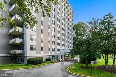 8315 N Brook Ln #2-903, Bethesda, MD 20814
