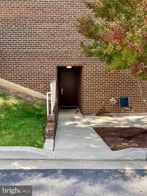 3378 Chiswick Ct #52-1E, Silver Spring, MD 20906 photo 2