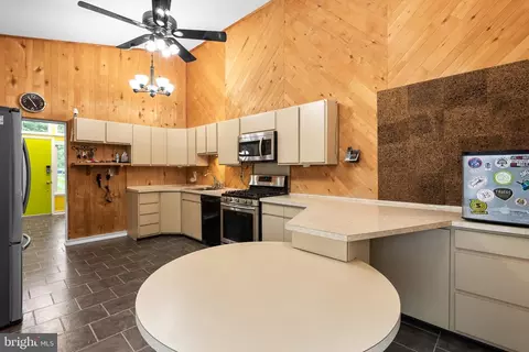 14800 Fireside Dr, Silver Spring, MD 20905 photo 21