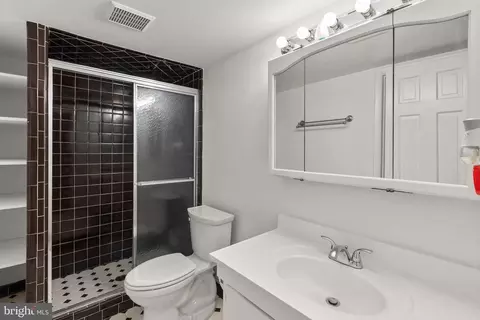 14800 Fireside Dr, Silver Spring, MD 20905 photo 36