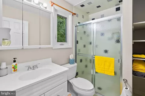 14800 Fireside Dr, Silver Spring, MD 20905 photo 26