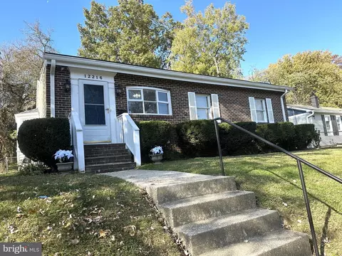 12216 Valleywood Dr, Silver Spring, MD 20902