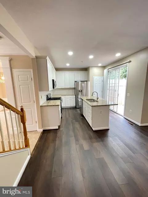 9 White Oak Vista Ct, Silver Spring, MD 20904 photo 8