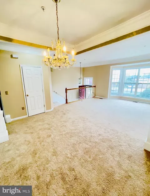 9 White Oak Vista Ct, Silver Spring, MD 20904 photo 2