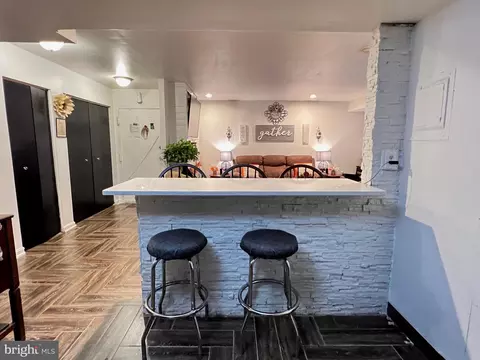 836 Quince Orchard Blvd #836-T2, Gaithersburg, MD 20878