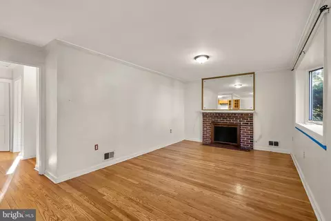 502 Lanark Way, Silver Spring, MD 20901 photo 4
