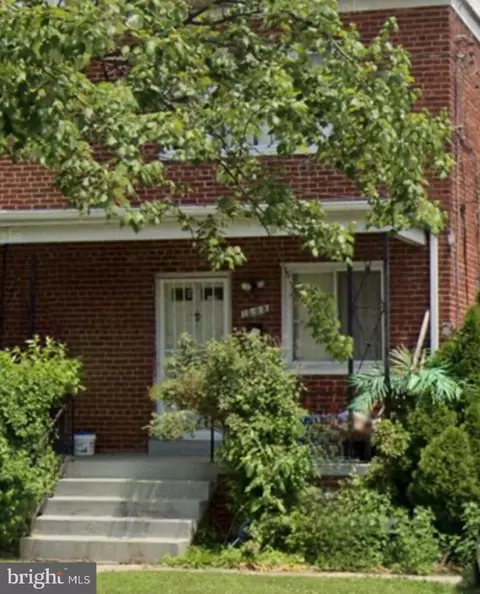 1009 Ruatan St, Silver Spring, MD 20903