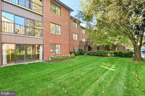 15320 Pine Orchard Dr #83-C1, Silver Spring, MD 20906 photo 1