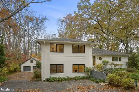 12303 Remington Dr, Silver Spring, MD 20902