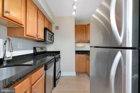 Kitchen - 1220 Blair Mill Rd #203, Silver Spring, MD 20910 photo 7 of 12