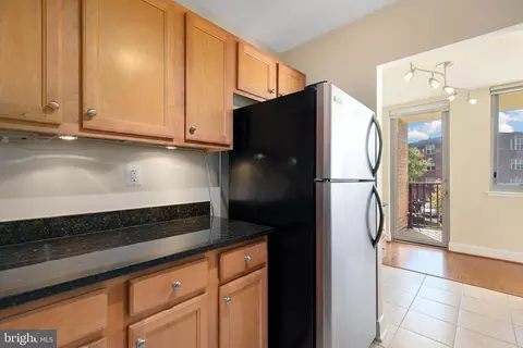 Kitchen - 1220 Blair Mill Rd #203, Silver Spring, MD 20910 photo 12 of 12