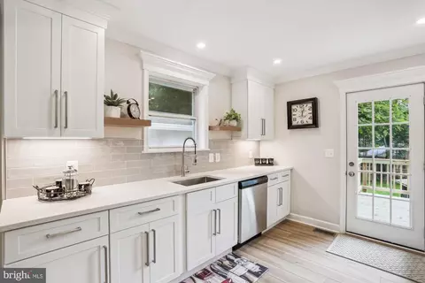 3501 Woodridge Ave, Silver Spring, MD 20902 photo 8