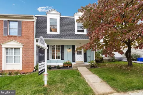 9236 Labelle Ln, Gaithersburg, MD 20879