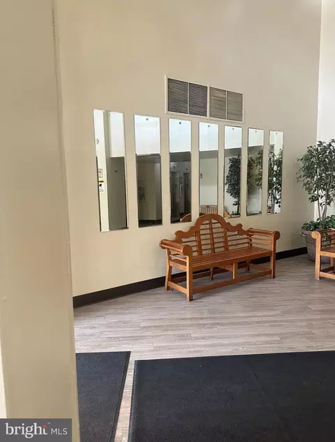 8830 Piney Branch Rd #912, Silver Spring, MD 20903 photo 2