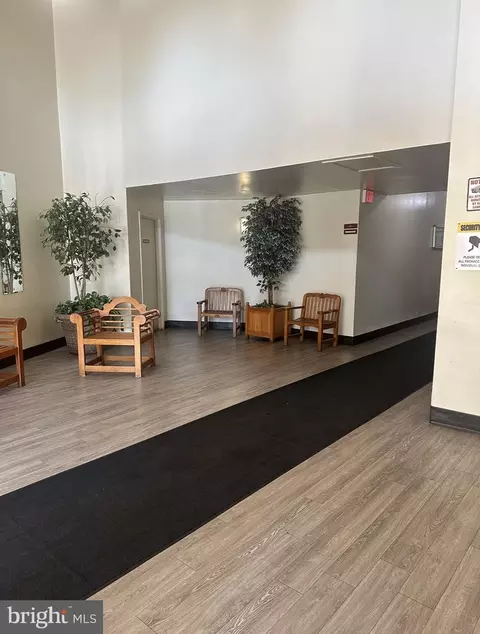8830 Piney Branch Rd #912, Silver Spring, MD 20903 photo 3