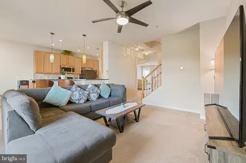 11704 Leesborough Cir, Silver Spring, MD 20902 photo 15