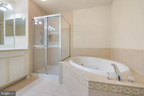 11704 Leesborough Cir, Silver Spring, MD 20902 photo 29