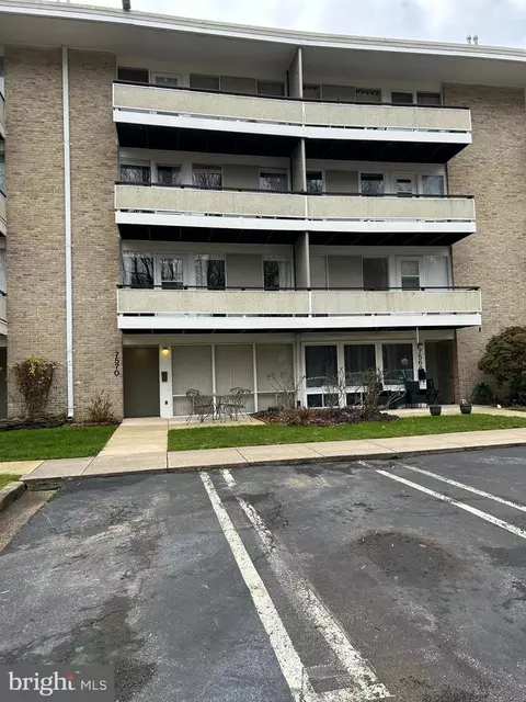 7570 Spring Lake Dr #7570A, Bethesda, MD 20817