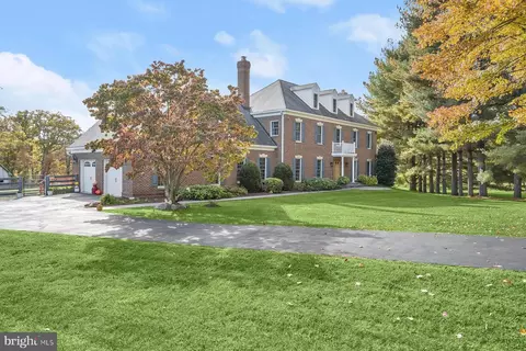 22300 Flintridge Dr, Brookeville, MD 20833