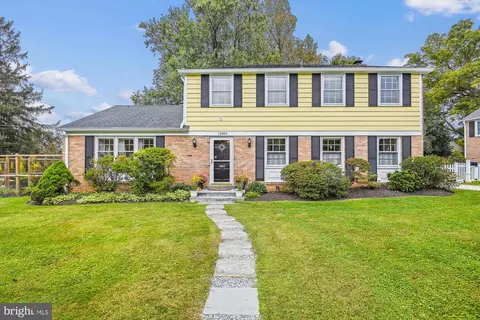 11904 Smoketree Rd, Potomac, MD 20854
