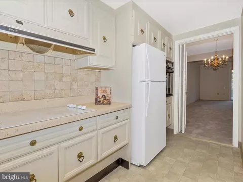 3533 S Leisure World Blvd #26-E, Silver Spring, MD 20906 photo 13