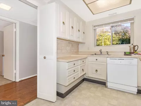 3533 S Leisure World Blvd #26-E, Silver Spring, MD 20906 photo 10