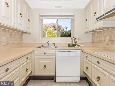 3533 S Leisure World Blvd #26-E, Silver Spring, MD 20906 photo 11