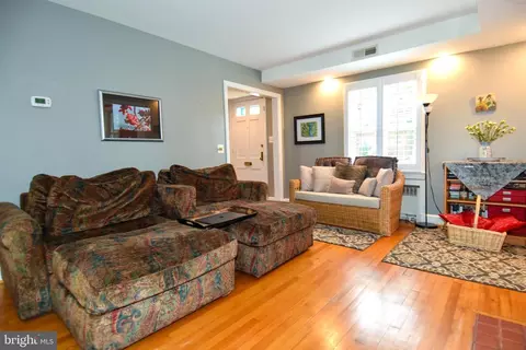 98 E Wayne Ave, Silver Spring, MD 20901 photo 6