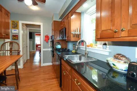 98 E Wayne Ave, Silver Spring, MD 20901 photo 18