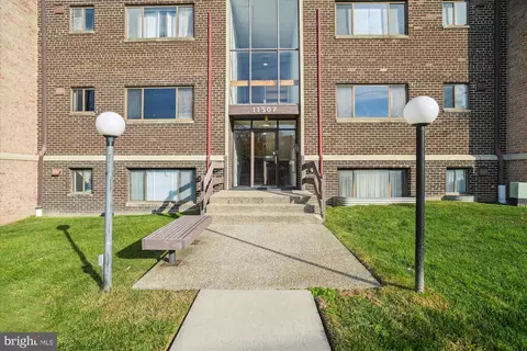 11507 Amherst Ave #45, Silver Spring, MD 20902 photo 2