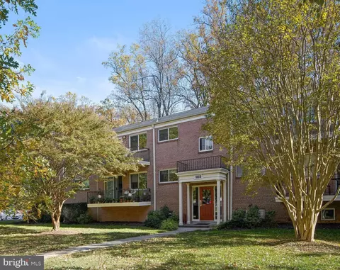 10619 Weymouth St #2, Bethesda, MD 20814