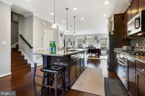 3613 Summer House St, Silver Spring, MD 20906 photo 6