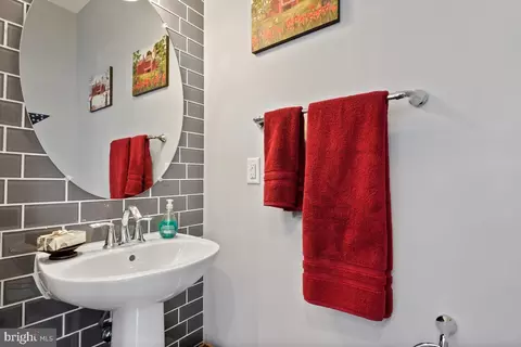 3613 Summer House St, Silver Spring, MD 20906 photo 12