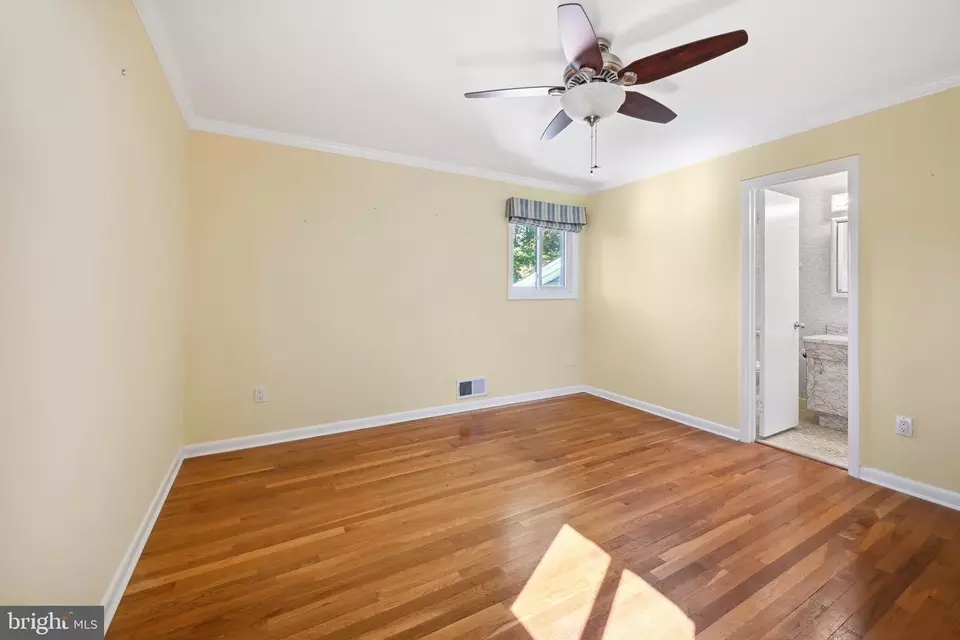  5216 Drake Ter, Rockville, MD 20853 photo 22